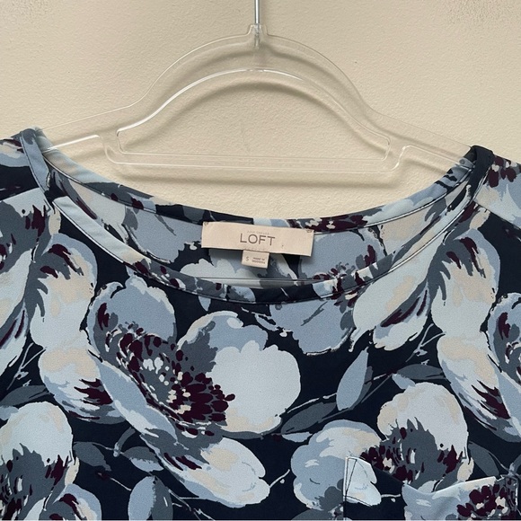 LOFT Floral Blue Blouse - Picture 2 of 10
